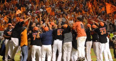 Toros del Este ganan el campeonato de beisbol profesional dominicano Toros del Este ganan el campeonato de beisbol profesional dominicano